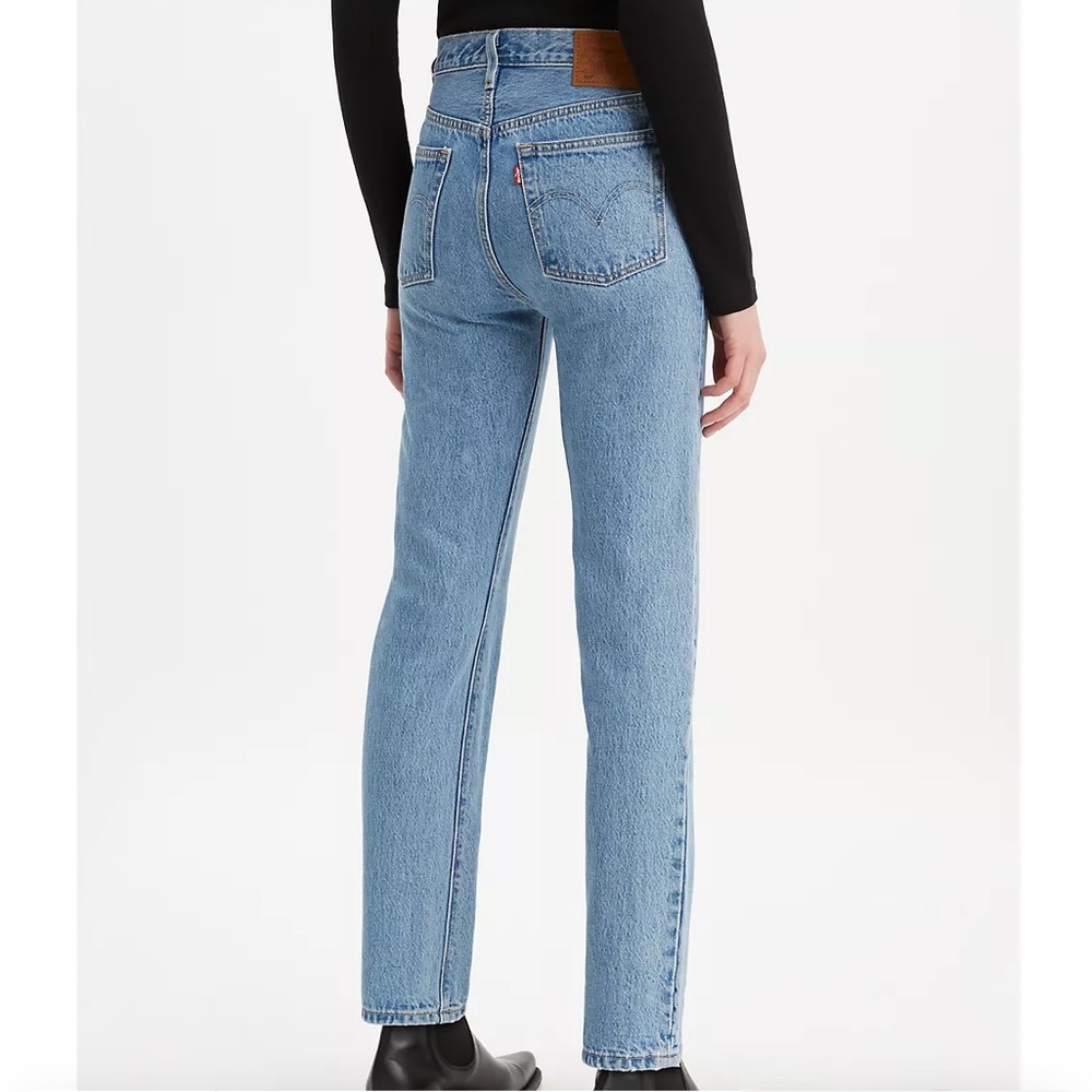 Levi’s 501 Light Wash Indigo